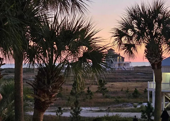 Sunsets And Palms Holiday home *